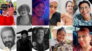 ¡MAESTROS, MÉDICOS Y ESTUDIANTES! - VÍCTIMAS DE LAS INUNDACIONES