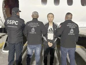 ¡MANDAN A NY A CAPO CHINO!