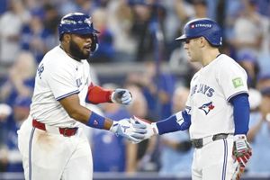 ¡OBLIGAN BLUE JAYS EL JUEGO 7 CON VICTORIA SOBRE MARINERS!