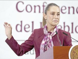 ¡PROMETE COCA-COLA BAJAR 30% DE CALORÍAS EN BEBIDAS!