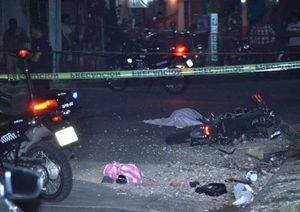 ¡AMA DE CASA MURIÓ ARROLLADA POR UNA MOTOCICLETA EN TLAPACOYAN!