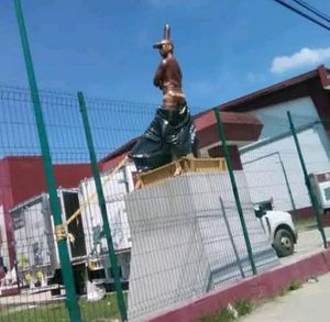 ¡“PULPO” YA TIENE SU ESTATUA!