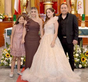 ENCANTADORA VELADA EN LOS XV AÑOS DE DANNA AGUILAR USCANGA