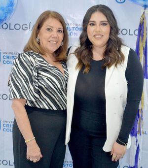 PAULINA KAGERER GARCÍA RECIBE EL RECONOCIMIENTO “PSIQUE DORADA”
