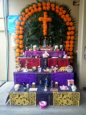 ¡QUE SIGA LA TRADICIÓN DE LOS ALTARES!