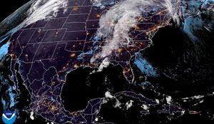 ¡SE CUELA FRENTECITO AL GOLFO DE MÉXICO! - *Y TRAE "NORTECITO", LLUVIAS Y DOS RAYOS.