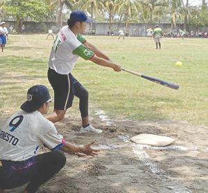 ¡ARRANCA TORNEO DE BÉISBOL PLAYERO EN LA CUAUHTÉMOC!