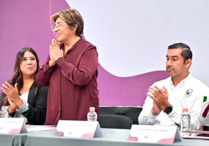 ¡CELEBRA ROSA MARÍA TERCER FORO SOBRE TRANSFORMACIÓN MUNICIPAL!