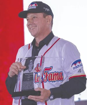 ¡INMORTAL! - *El veracruzano Roberto “Metralleta” Ramírez ingresa al Salón de la Fama del Beisbol Mexicano