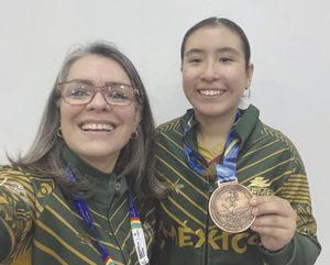 ¡BRONCE PARA TAEKWONDOINA XALAPEÑA EN COLOMBIA!
