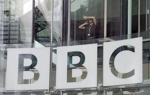 ¡SE DISCULPA LA BBC CON TRUMP POR MONTAJE DE DISCURSO!