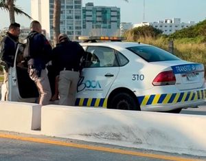 ¡SE ROBARON PATRULLA DE TRÁNSITO EN BOCA DEL RÍO!