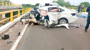 ¡SE MATAN PADRE E HIJO! - EN MEDELLÍN