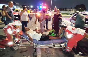 ¡MOTOCICLISTA COLISIONÓ DE FRENTE CONTRA UN TAXI!