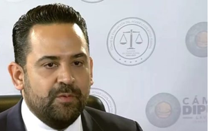 ¡LLEGÓ PIDIENDO RENUNCIAS EL NUEVO FISCAL FEDERAL!