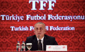 ¡ESCÁNDALO EN FÚTBOL DE TURQUÍA POR APUESTAS!