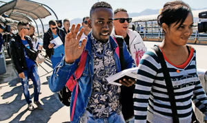 ¡EU REVISARÁ TARJETAS DE RESIDENTE DE "TODOS" LOS MIGRANTES DE PAÍSES DE "PREOCUPACIÓN"!
