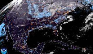 ¡VIENE FUERTE CON RACHAS VIOLENTAS! - *MAÑANA BAJARÁ TANTITO LA TEMPERATURA CON LLUVIA.