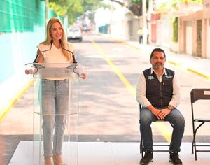 ¡INAUGURA PATY OTRA CALLE!