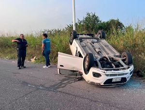 ¡VOLCADURA EN EL NUEVO VERACRUZ!