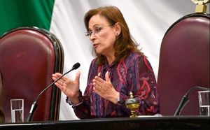 ¡Y COM-PA-RE-CIÓ! - ÁNDALE...