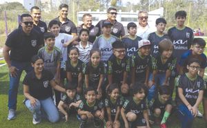 ¡RACING FIRMA ALIANZA CON LA ACADEMIA DE EDGAR ANDRADE!
