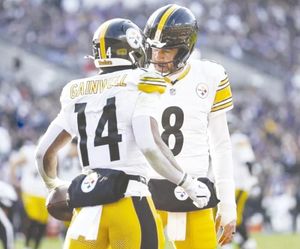 ¡RODGERS BRILLA Y STEELERS MANDA EN LA AFC NORTE!