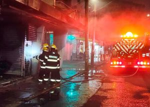 ¡SE INCENDIAN! - EN LA ZONA DE MERCADOS