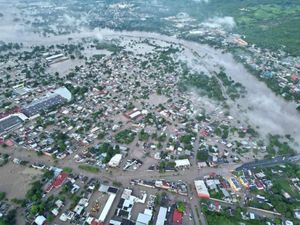 ¡MANDAN LA BILLETIZA! - *Corea manda 150 mil dólares