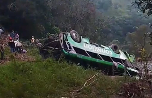 SUBE A 10 MUERTOS Y 18 LESIONADOS EN NAVIDAD! Por volcadura en Zontecomatlán