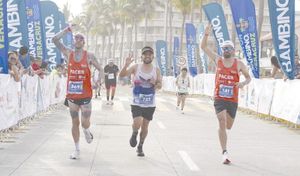 ¡VUELAN EN EL MARATON! - *Triunfo absoluto de keniano Stephen Ndege con tiempo de 2 horas 27 minutos 12 segundos