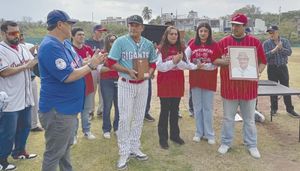 ¡FIESTA EN EL BÉISBOL DE VETERANOS EN SU INICIO!