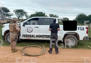 ¡DESCUBREN TOMA CLANDESTINA EN DUCTO DE PEMEX EN ISLA!