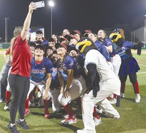 ¡TRIUNFAL INICIO! - SOFTBOL DE LM