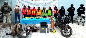 ¡CAPTURAN A 9 NARKIKIRIS EN OPERATIVO EN TLALTETELA! - *Les aseguraron cristal, marihuana, una pipa, así como motocicletas y vehículos desvalijados