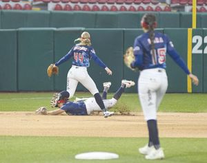 ¡OLMECAS FRENA AL ÁGUILA EN EL SOFTBOL!