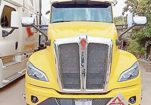 ¡CRECE DECOMISO DE HUACHICOL Y DROGA EN TRACTOCAMIONES!