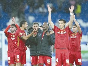 ¡EL BICAMPEÓN CON SUPLENTES GANA EN MONTERREY!