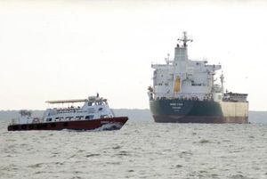 ¡REINO UNIDO ELOGIA INCAUTACIÓN DE EU DE PETROLERO, PERO PERSISTEN TENSIONES SOBRE GROENLANDIA!