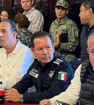 ¡ROBAN 30 MIL PESOS EN ASALTO A CUENTAHABIENTE!