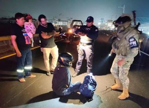 ¡MOTOCICLISTA DERRAPÓ EN EL PUENTE AMAPOLAS!