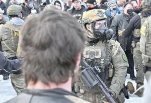 ¡ACUSAN A DEMÓCRATAS DE PONER EN RIESGO LA SEGURIDAD DE EU, TRAS ASESINADA POR AGENTE DE ICE!