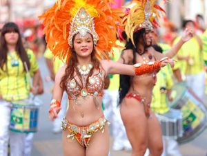 ¡LES LLEVAN EL CARNAVAL! - *Con todo y Corte Real fueron a la colonia Las Amapolas