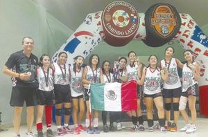 ¡DESTACA GRAN BASQUETBOLISTA TUXPEÑA EN TORNEO EN PANAMÁ!