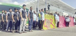 ¡PADRES DE AYOTZINAPA EXIGEN JUSTICIA, AVANCES DE LA INVESTIGACIÓN Y REUNIÓN CON LA PRESIDENTA!