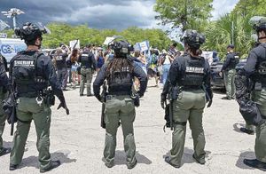 ¡ICE DETIENE A 152 MIGRANTES EN TRES DÍAS EN FLORIDA! - ENTRE LOS DETENIDOS HAY MEXICANOS