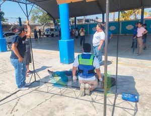 ¡DON MOISÉS PIERDE LA VIDA DE UN INFARTO EN ESCUELA PRIMARIA DE CHACHALACAS!