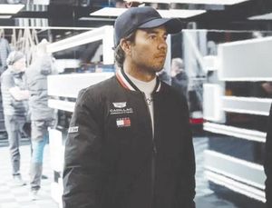 ¡CHECO ESTRENA SU CADILLAC EN SAKHIR!