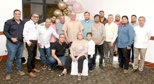 INOLVIDABLE FESTEJO PARA DOÑA JOSEFINA GONZÁLEZ ROLÓN