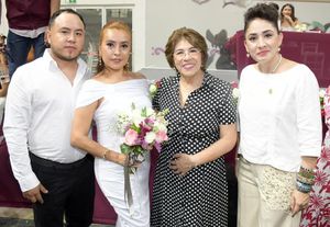 ¡MIL HISTORIAS, UN SOLO COMPROMISO!